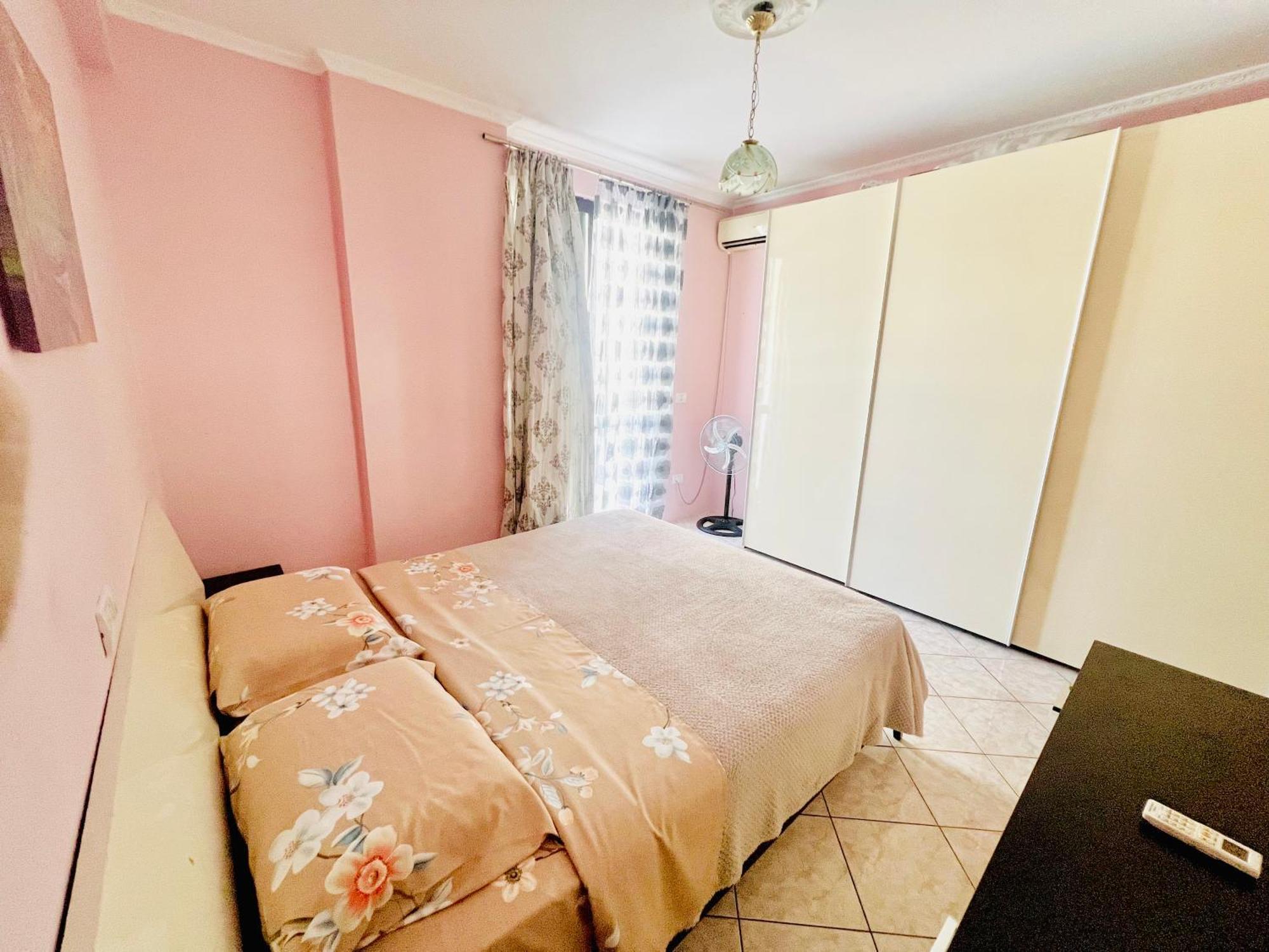 Lovely 3-Bedroom Rental Unit In Durrës Eksteriør bilde
