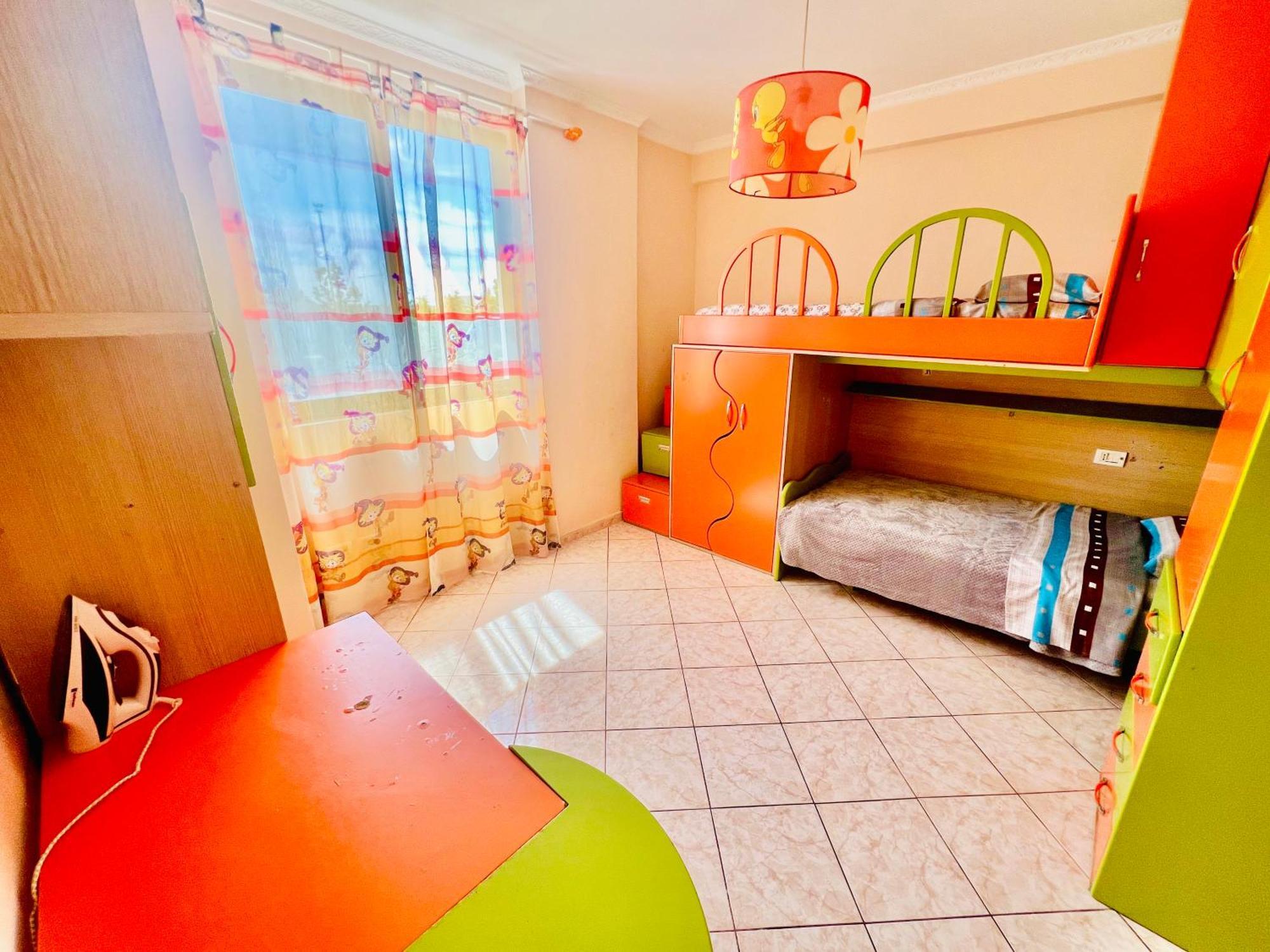 Lovely 3-Bedroom Rental Unit In Durrës Eksteriør bilde